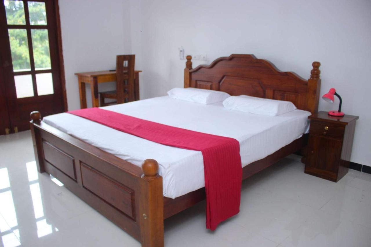 Heritage Eco Resort Kelaniya Esterno foto