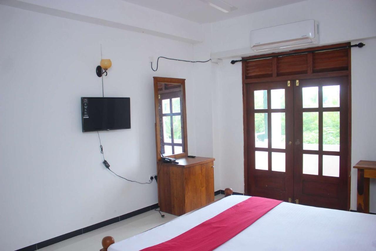 Heritage Eco Resort Kelaniya Esterno foto