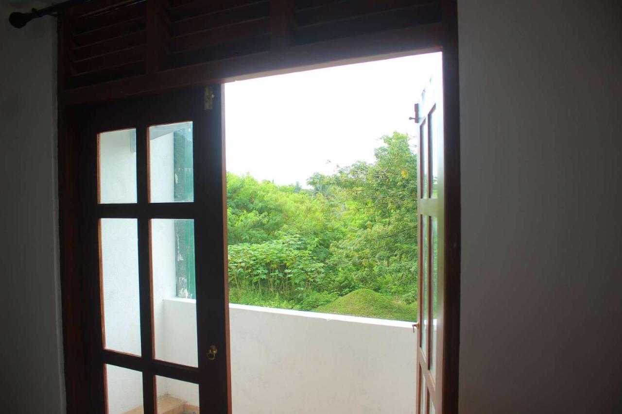 Heritage Eco Resort Kelaniya Esterno foto