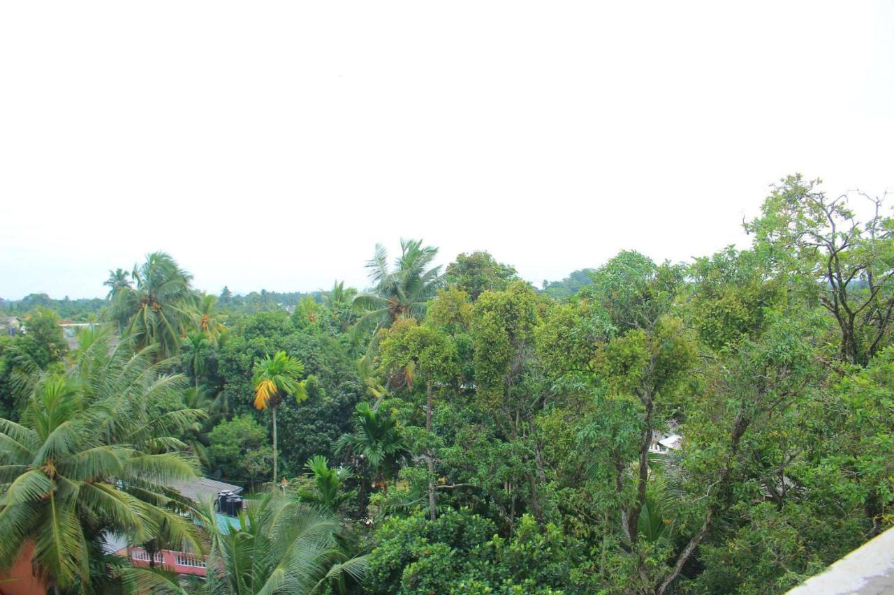 Heritage Eco Resort Kelaniya Esterno foto